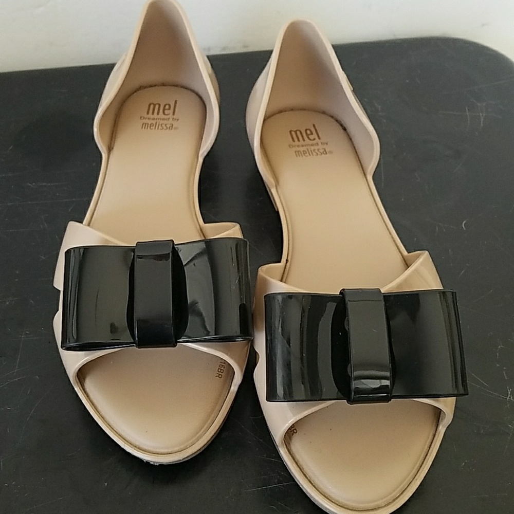 Girls ADORABLE Melissa bowtie sandals